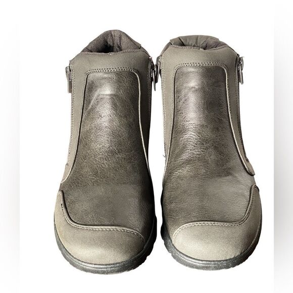 Easy Works by Easy Street Slip-On Slip Resistant Shoes (Size: 10M) - Picture 4 of 14